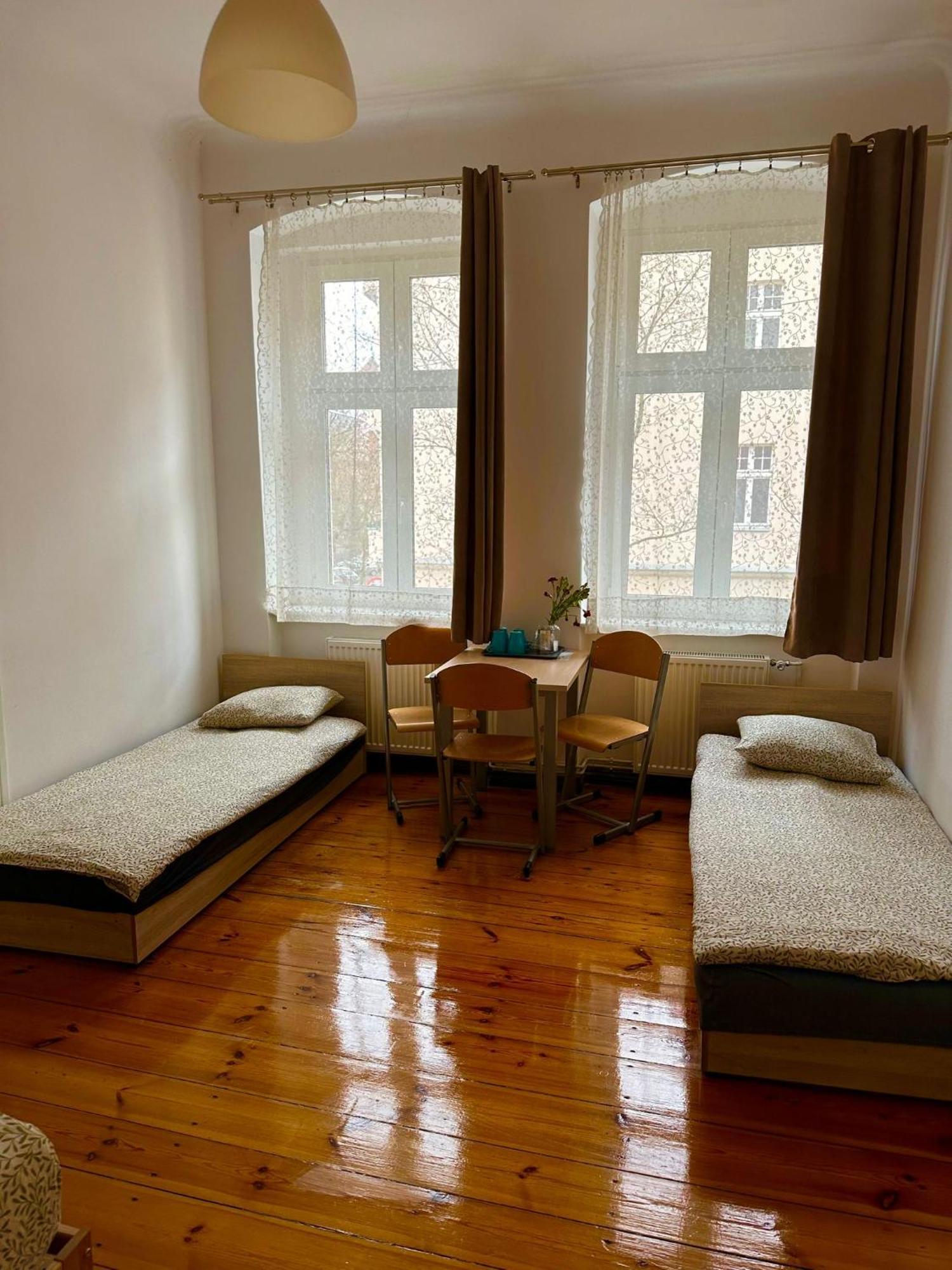 Ostello Lilia House Poznań Esterno foto