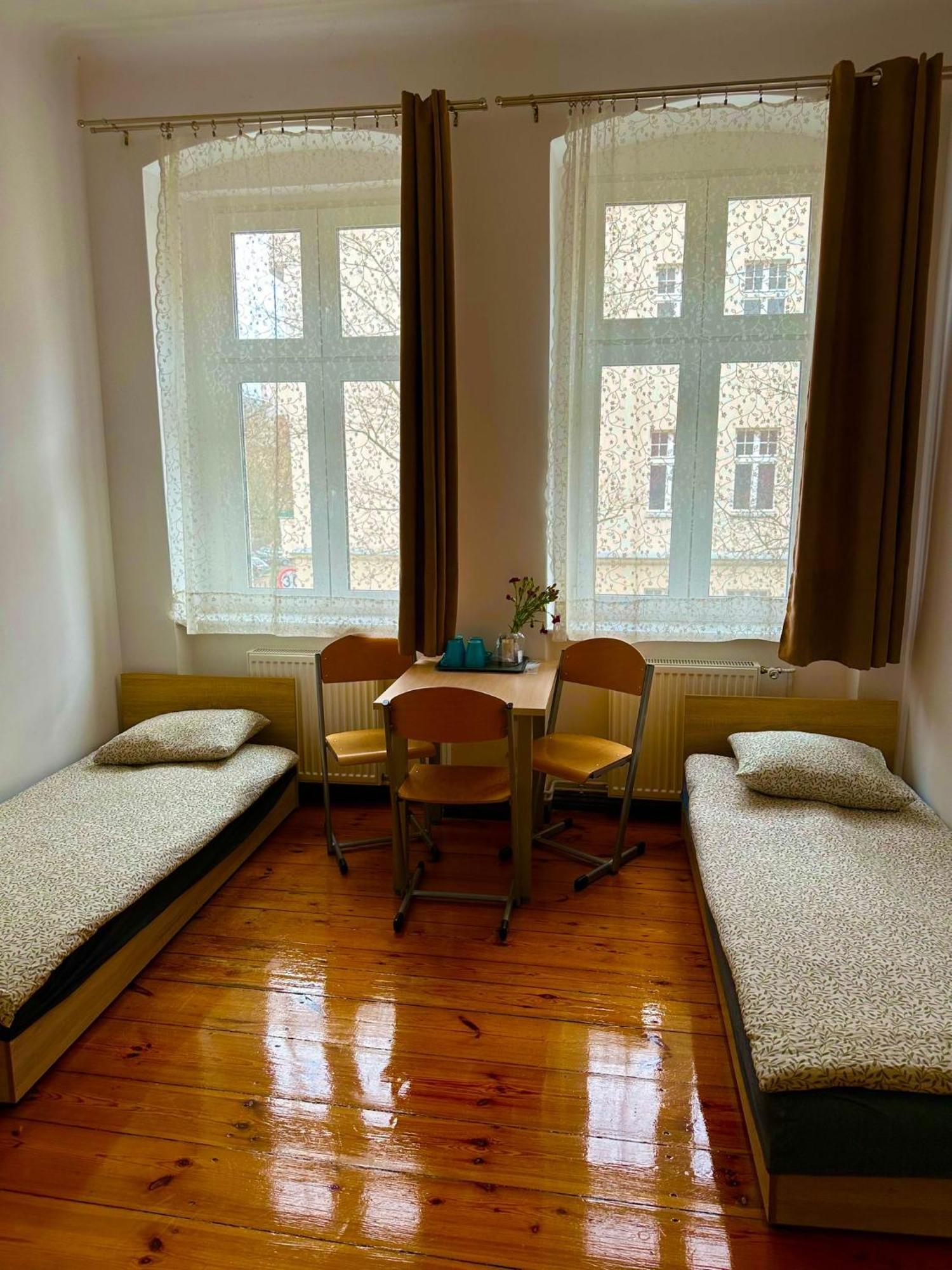 Ostello Lilia House Poznań Esterno foto