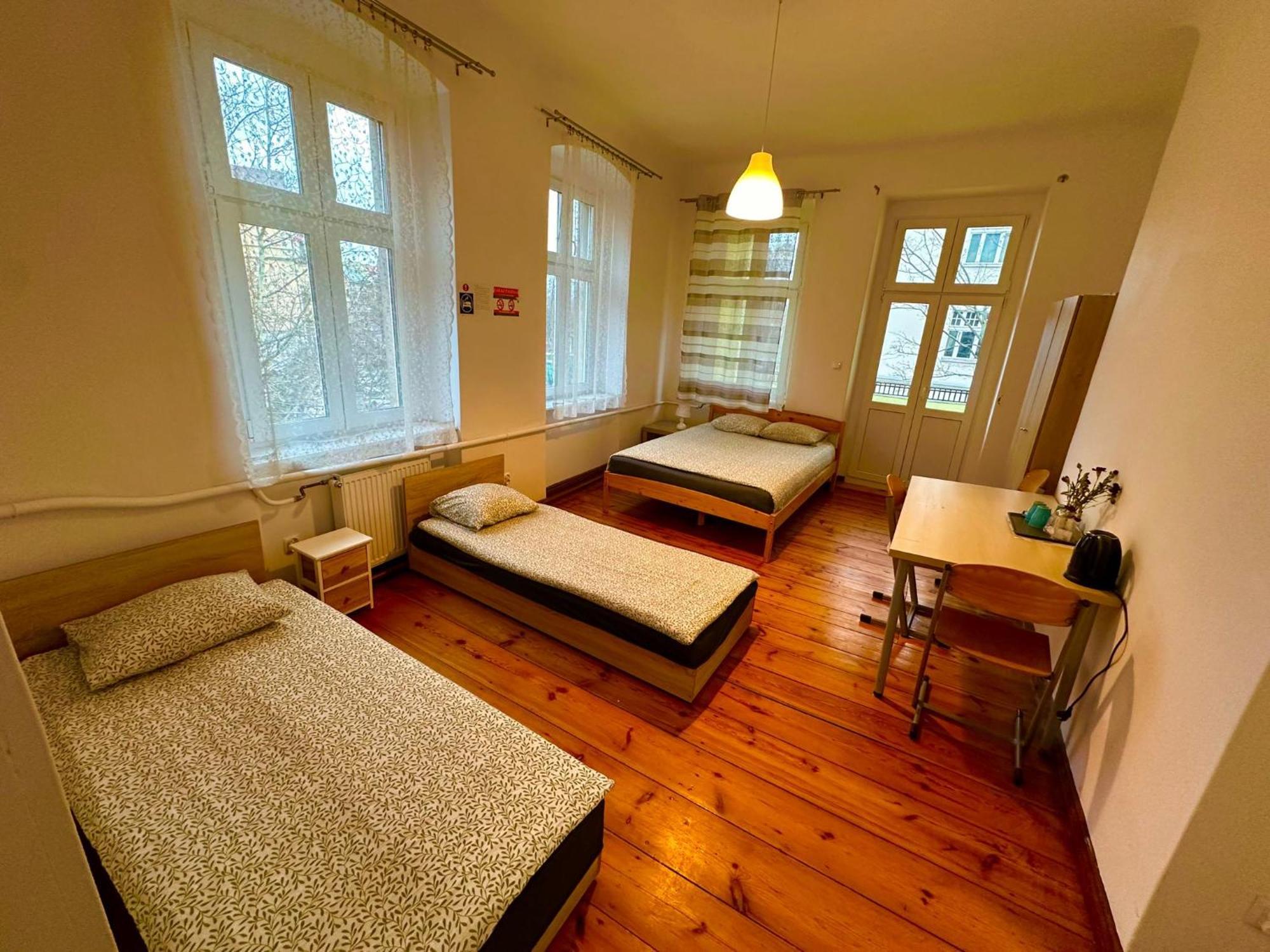 Ostello Lilia House Poznań Esterno foto
